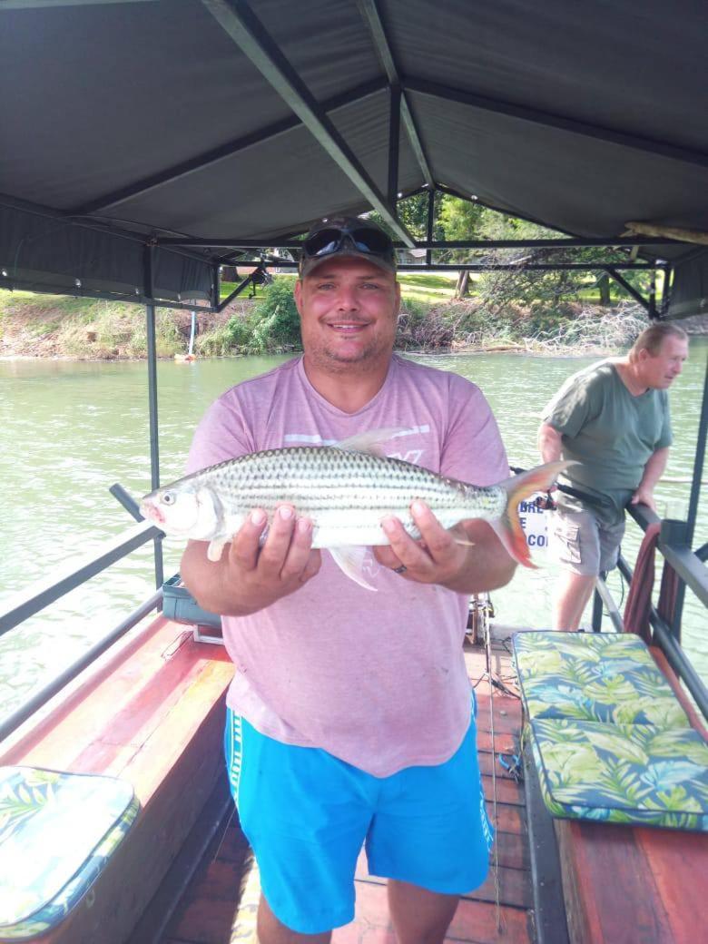 Quarto em Acomodações Particulares Hippo Retreat & Tiger Fishing
